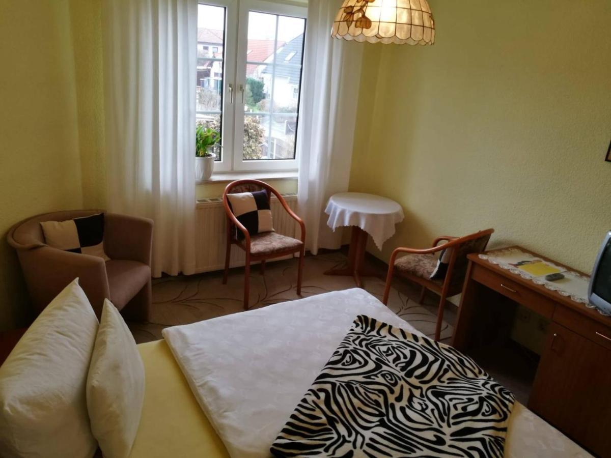 Pension Schulze Oranienbaum-Woerlitz Exteriör bild